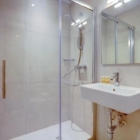 Kirxa And 게스트하우스