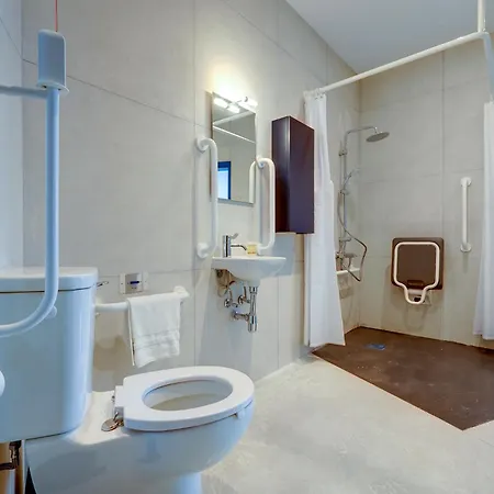 ゲストハウス Kirxa And 3*