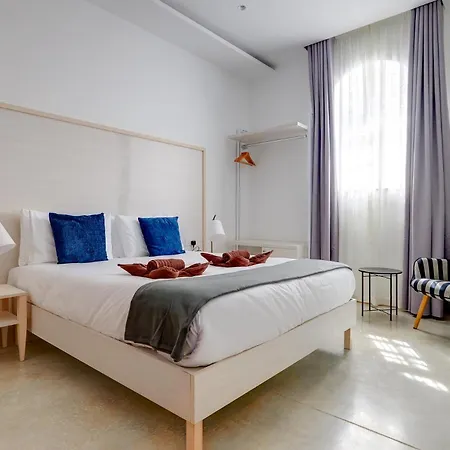 ゲストハウス Kirxa And スリーマ